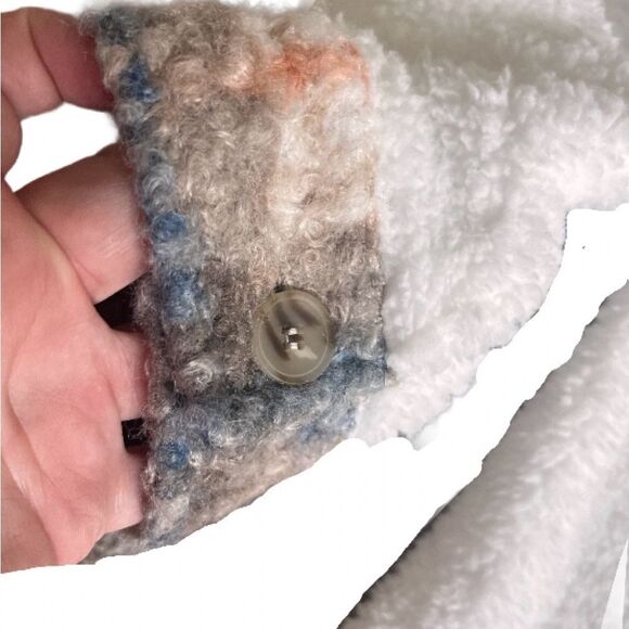 Prissy Jane over sized plaid contrast fuzzy jacket xl COZY CASUAL CABIN - Picture 9 of 10